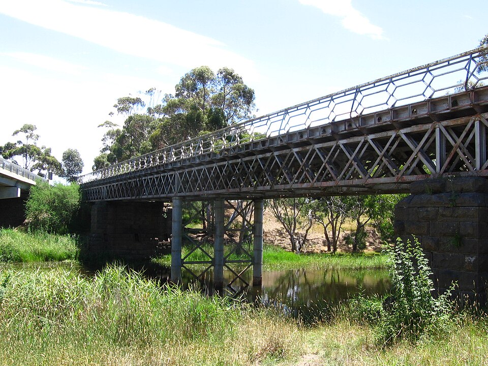 File:CressyBridge.JPG