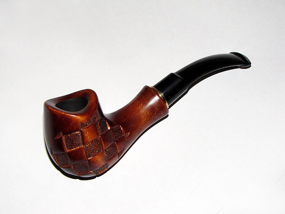 File:Decorated pipe.jpg