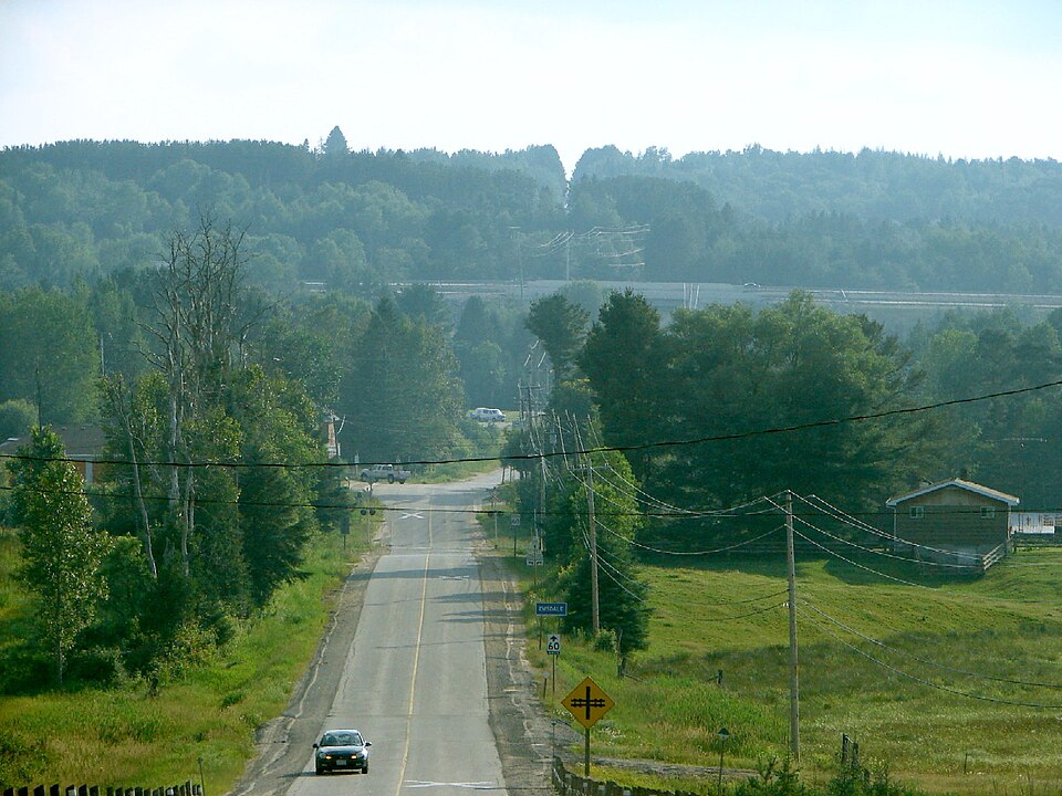 File:Elmsdale ON.JPG