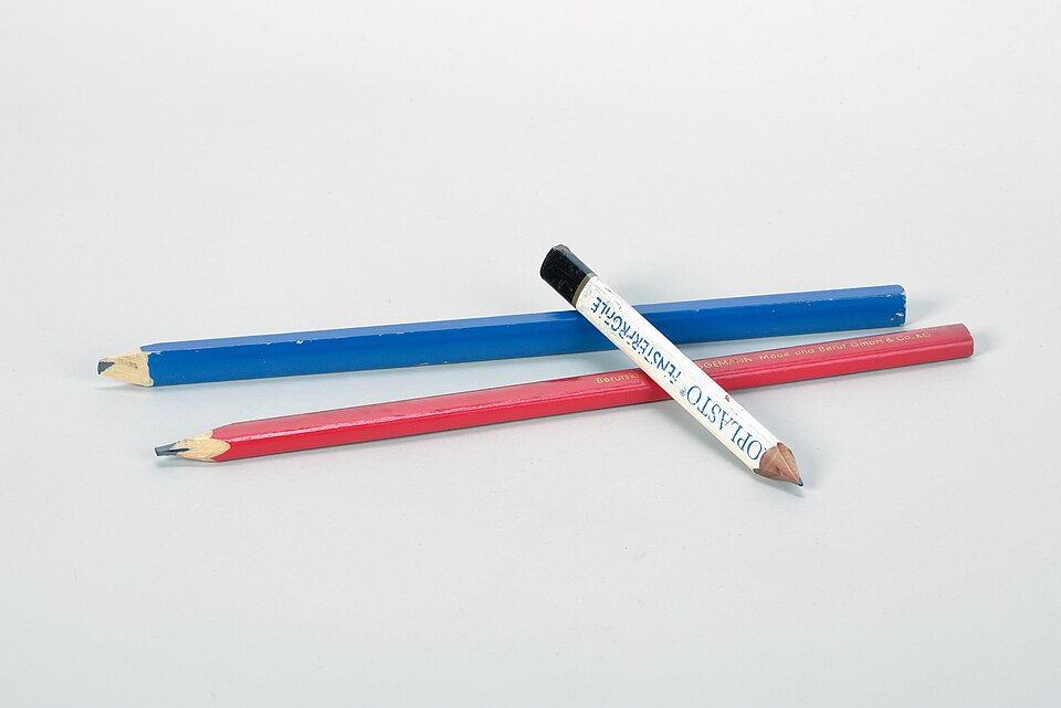 File:Germany Three-different-carpenters-pencil-01.jpg