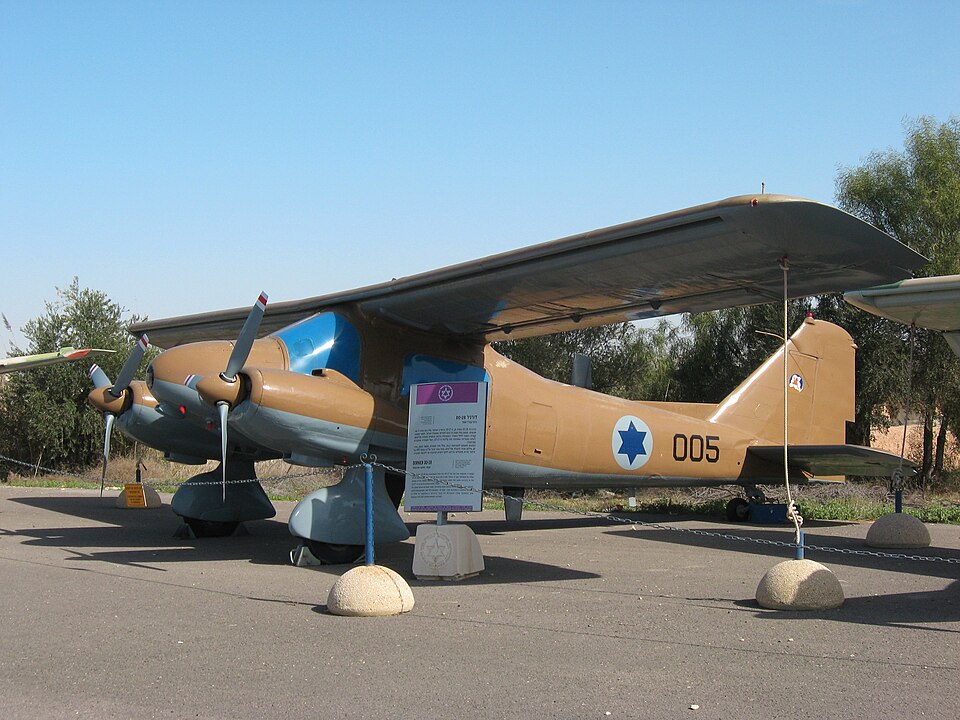 File:Hatzerim Do-28 29012010.JPG