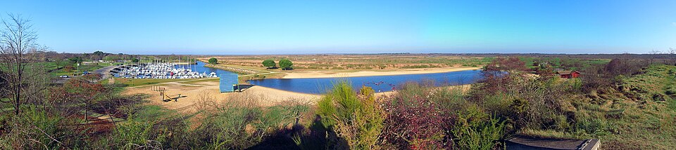 File:Panorama Port Le Teich.jpg