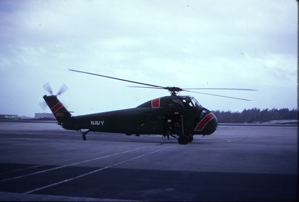 File:UH-34 on Midway 1970.jpg