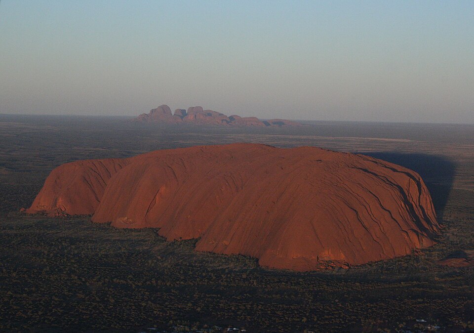File:UluruClipC1941.jpg