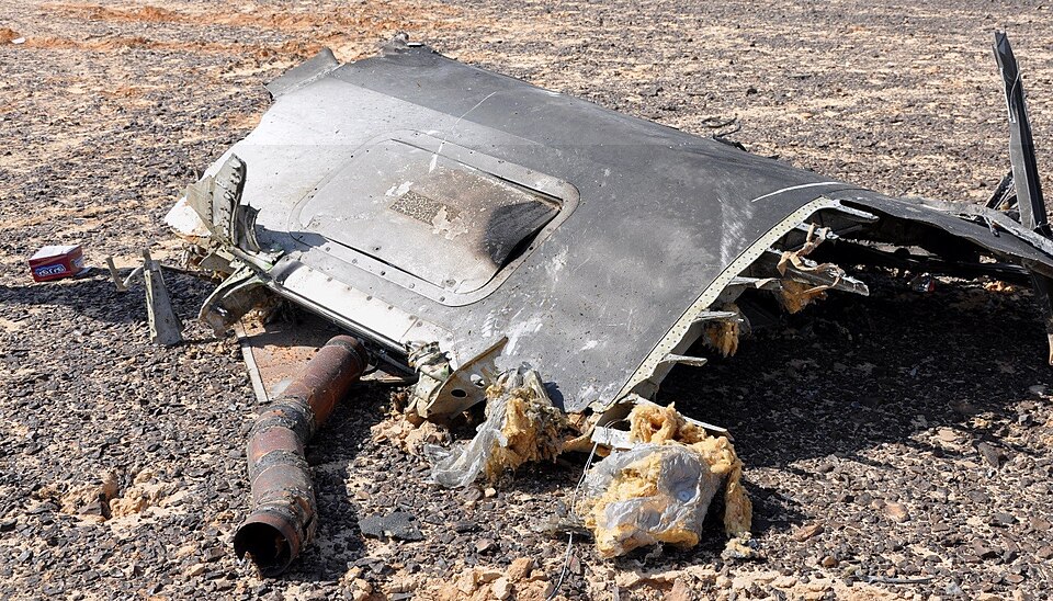 File:EI-ETJ Wreckage (1).jpg