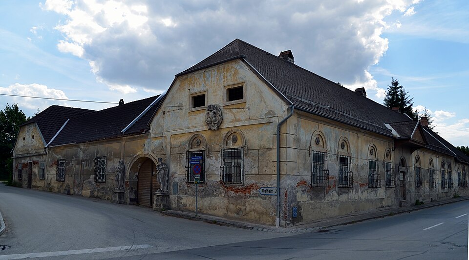 File:Old Poststation, Perschling 08.jpg