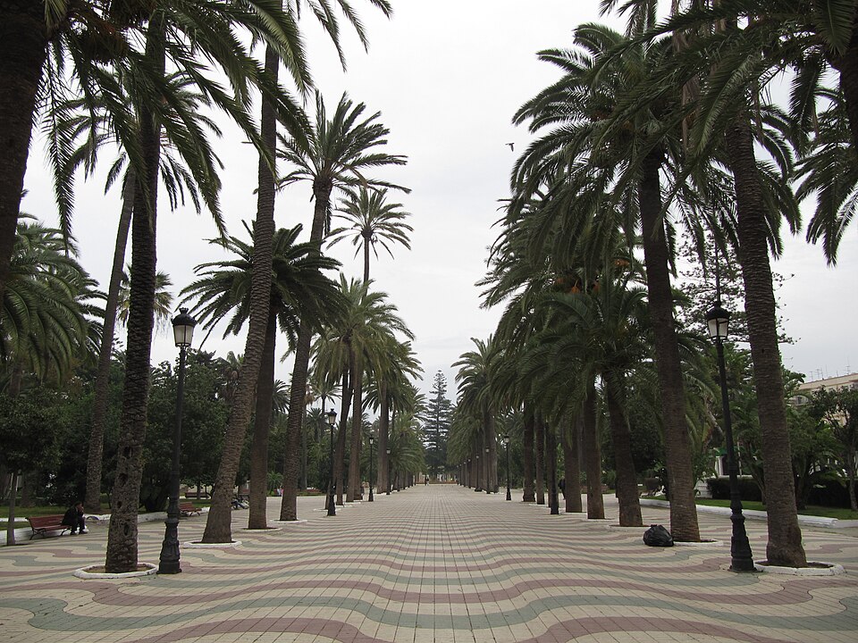 File:Parque Hernández, Melilla (2).jpg