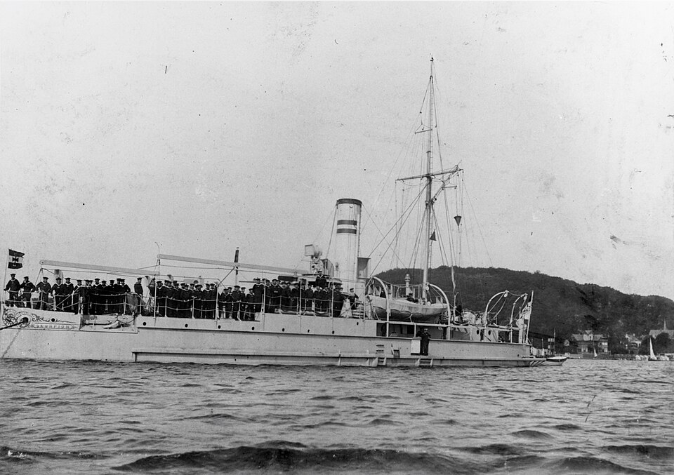 File:SMS Scorpion NH 88643.jpg