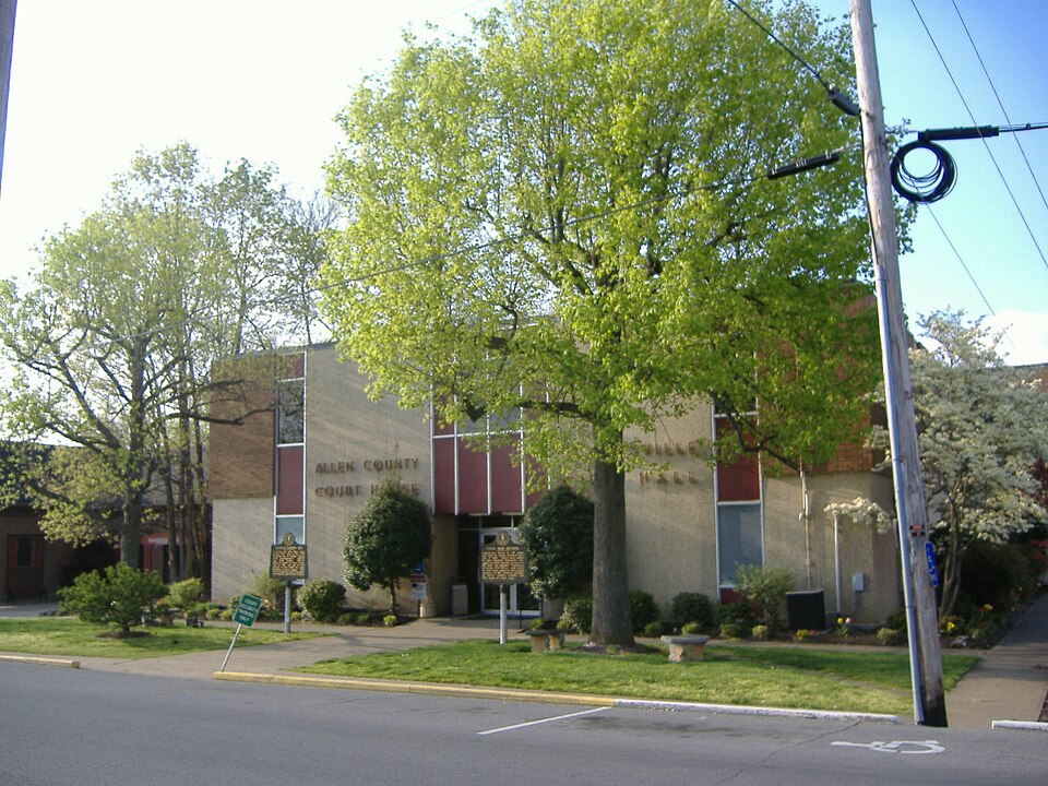 File:Allen County Kentucky courthouse.jpg