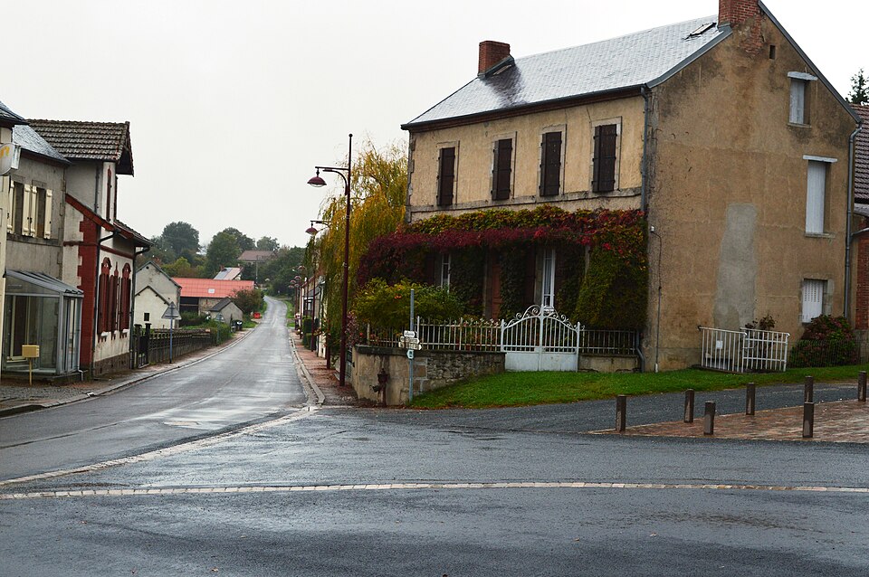 File:Arpheuilles-Saint-Priest Street.JPG