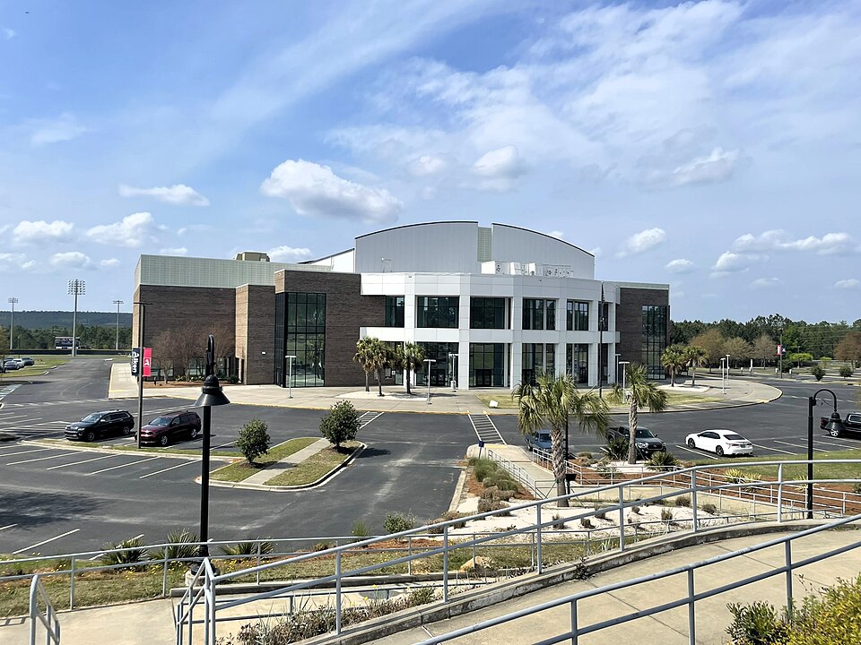 File:Convocation Center.jpg