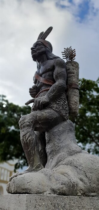 File:Estatua de Lempira.jpg