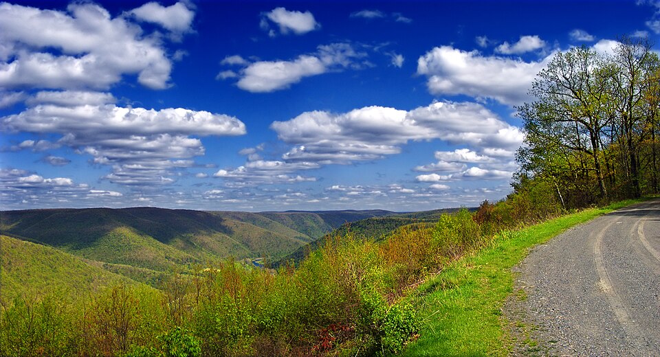 File:Lebo Vista.jpg