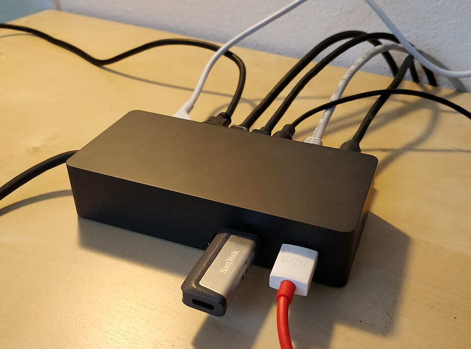 File:SurfaceDock.jpg