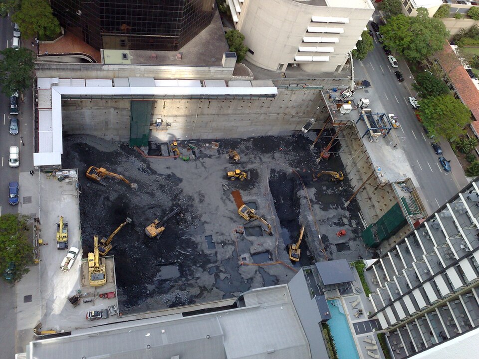 File:Vision Brisbane construction 3-12-08.jpg