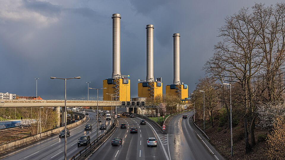 File:Berlin Heizkraftwerk Wilmersdorf asv2021-04.jpg