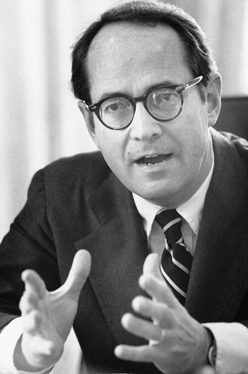 File:Dick Thornburgh 1978.jpg