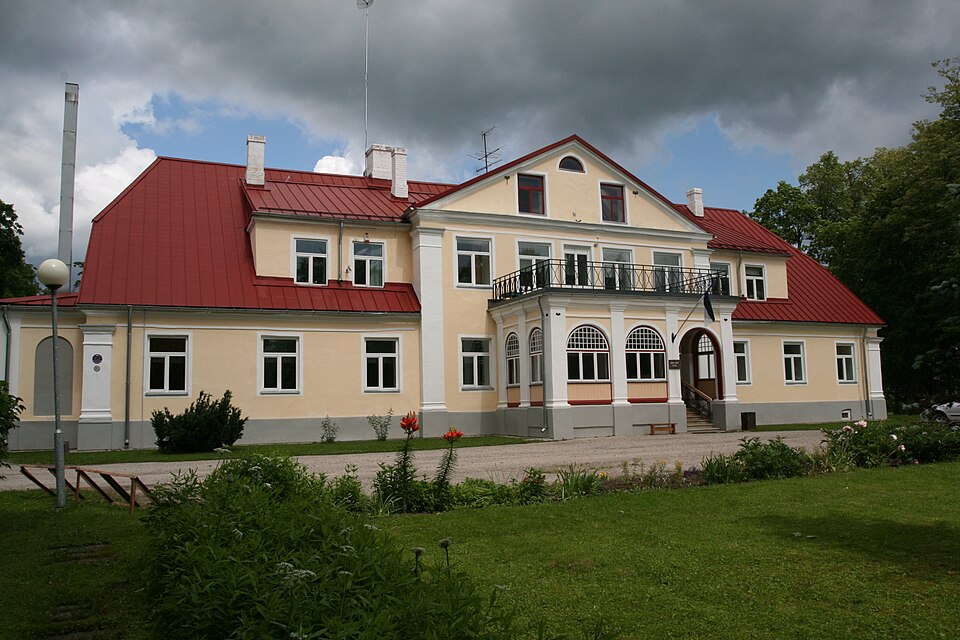 File:Kaelase mõisa peahoone.jpg