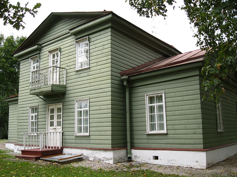 File:Nekrasov museum Chudovo 2.jpg