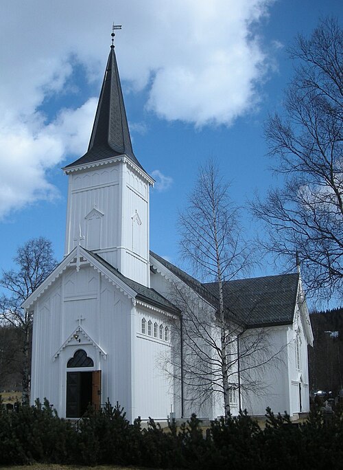 File:Trysil kirke.JPG