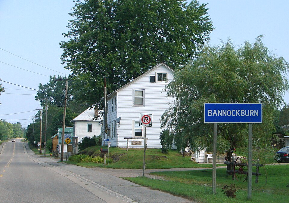 File:Bannockburn ON.JPG