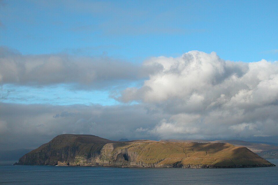 File:Hestur, Faroe Islands.JPG