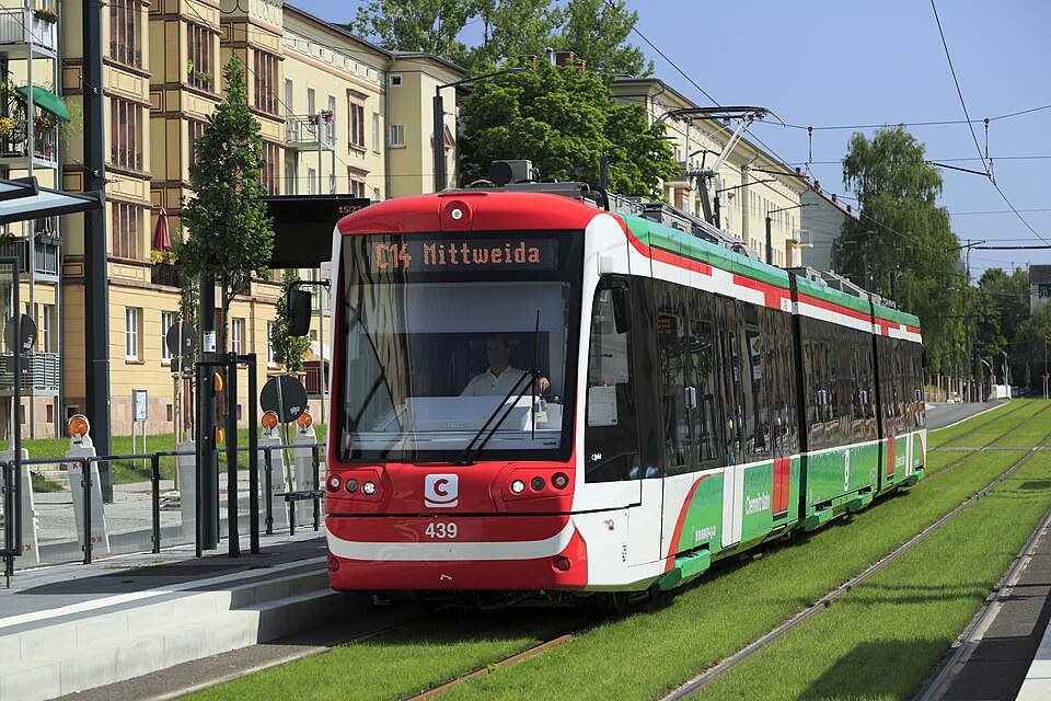File:J30 020 Hp Annenstraße, 0690 439.jpg