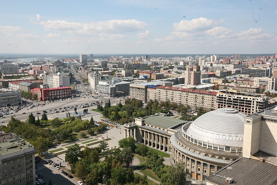 File:Оперный театр4.jpg