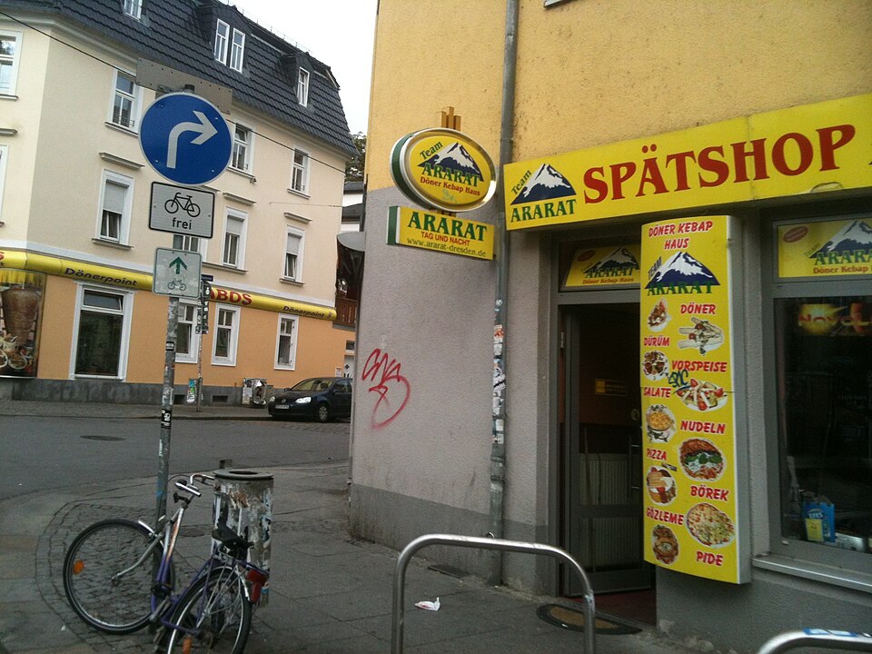 File:Alaunstraße 37, Dresden (33).jpg