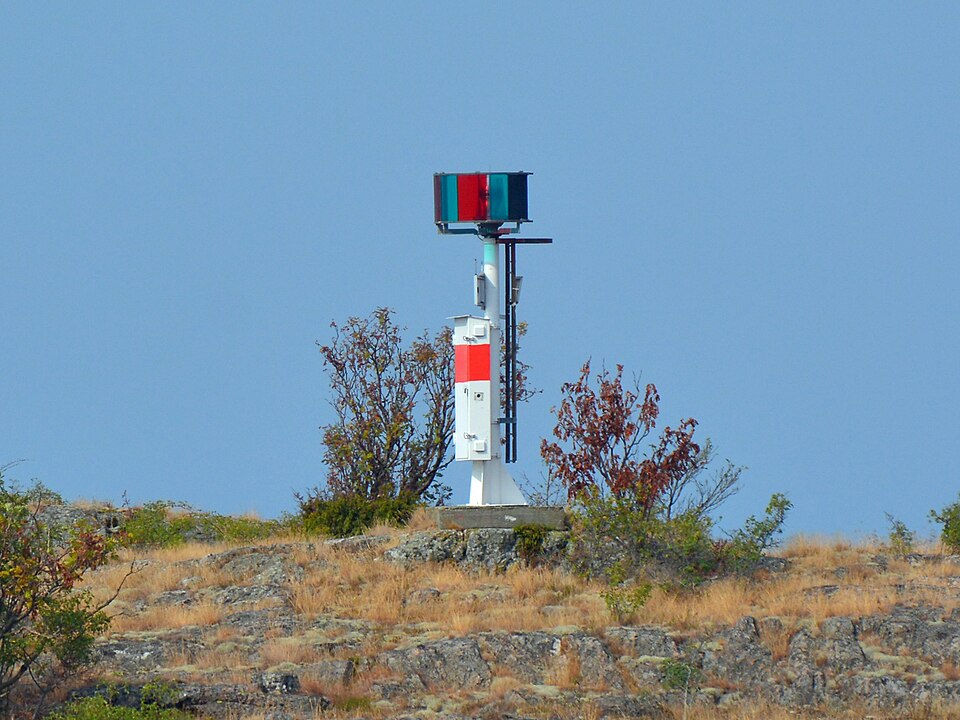 File:Bottenholmen02.jpg