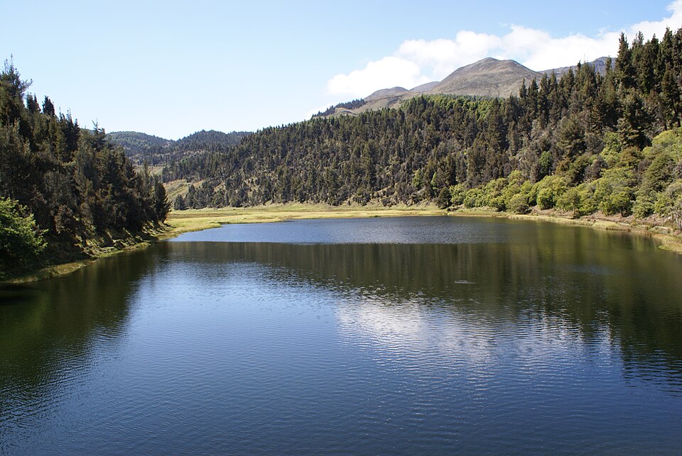 File:LA LAGUNA VICTORIA.JPG