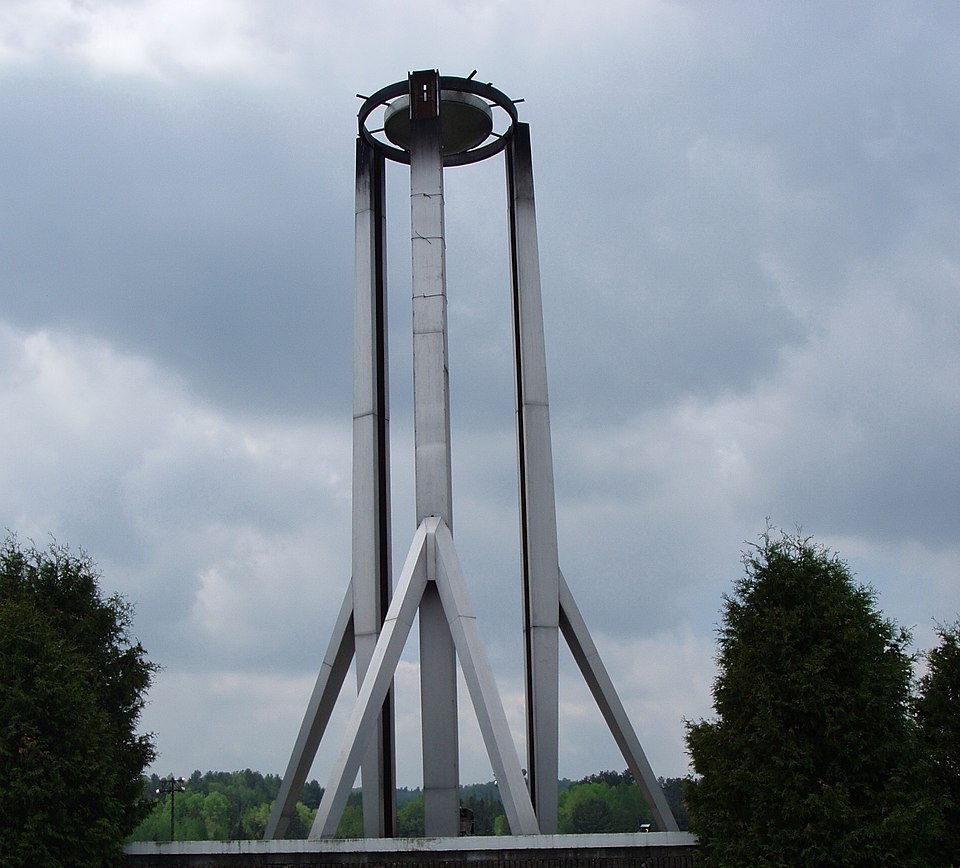 File:Lake Placid - Cauldron.jpg