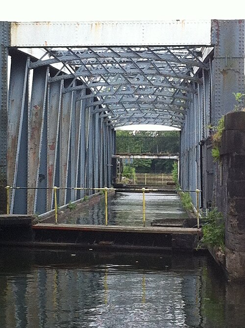 File:BARTON SWING AQUEDUCT 8.JPG