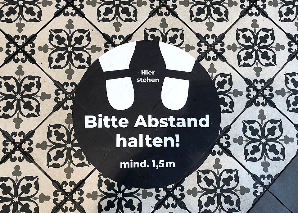 File:Behördliche Maßnahme während COVID-19-Pandemie.jpg