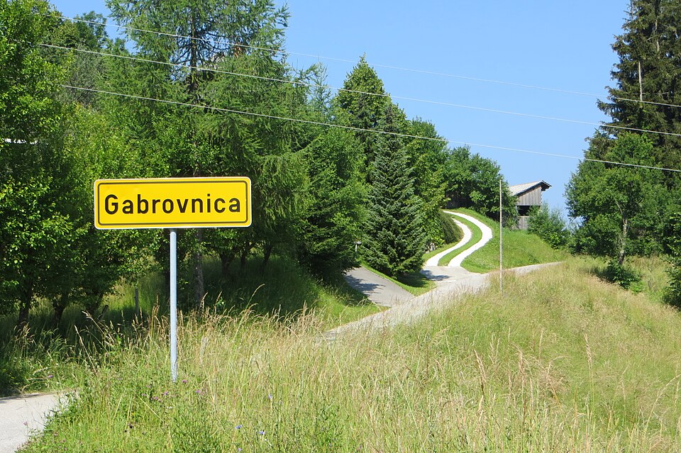 File:Gabrovnica Slovenia.jpg