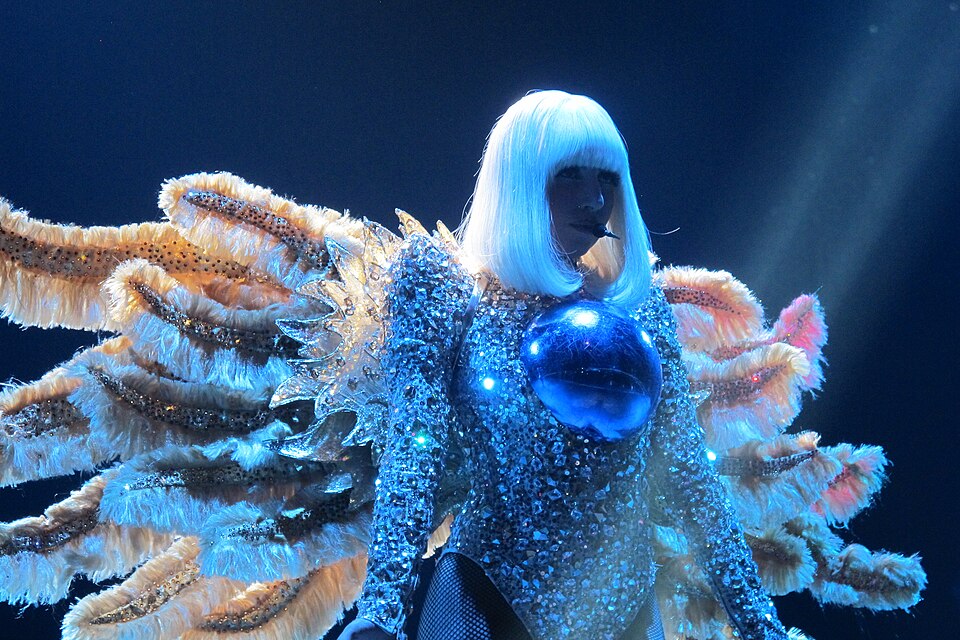 File:Lady Gaga ArtRave San Diego (14705593955).jpg