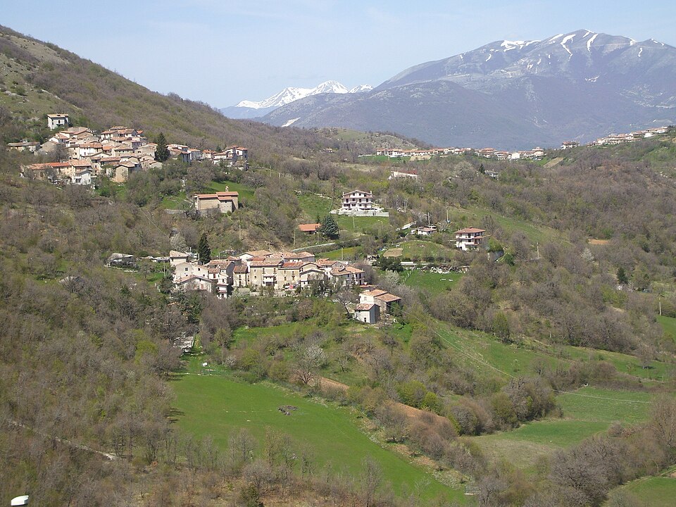 File:Prata Peschiolo Santa Croce.JPG