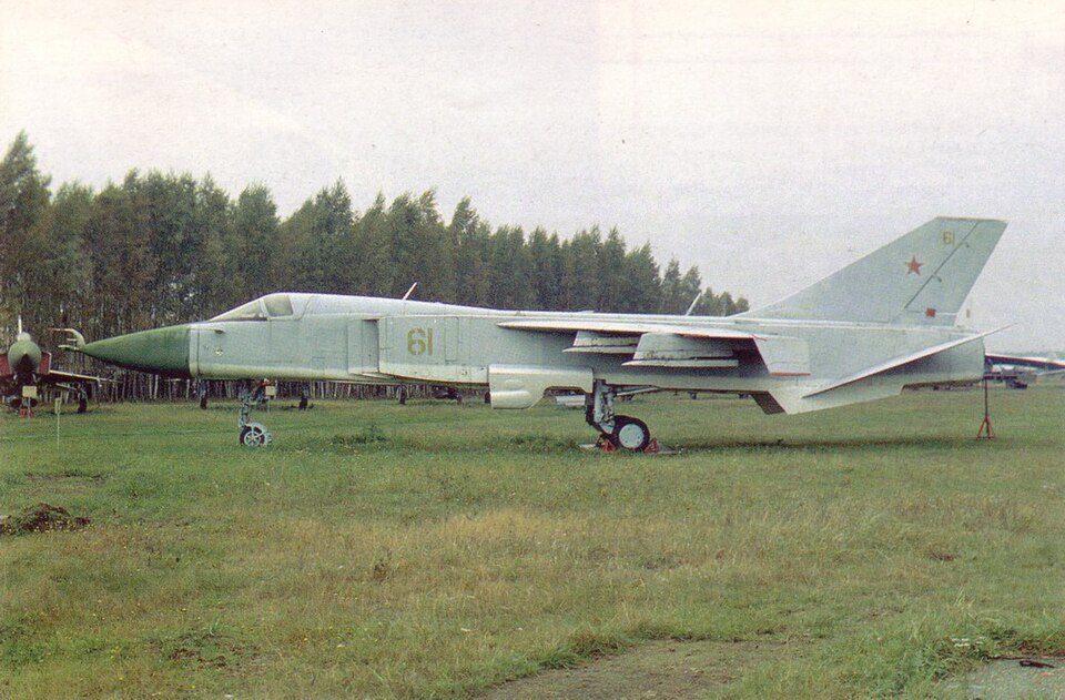File:T-6-1 NTW 5 93.jpg
