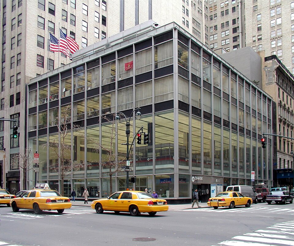 File:2003-03-NYC-Manufacturers-Trust-Company-Building.jpg