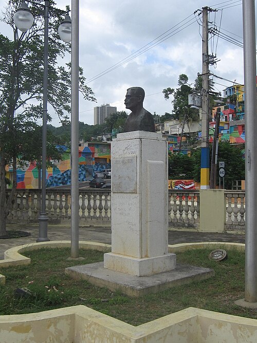 File:Aguadilla barrio-pueblo 08.jpg