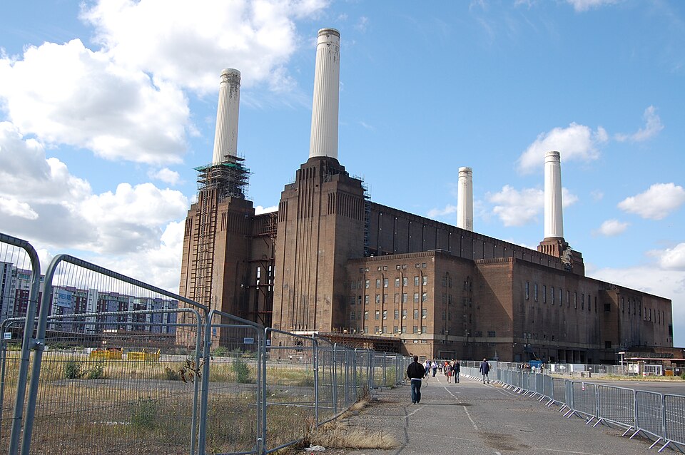 File:Battersea Power Station (2661142723).jpg