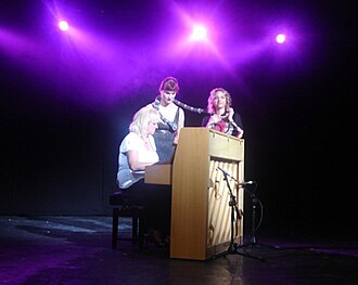 Fascinating Aïda perform at the 2008 Edinburgh Festival Fringe.