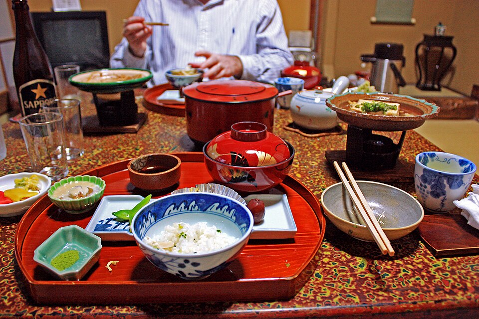 File:Japan table setting.jpg