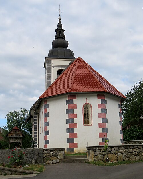 File:Lopata Zuzemberk Slovenia - church.jpg