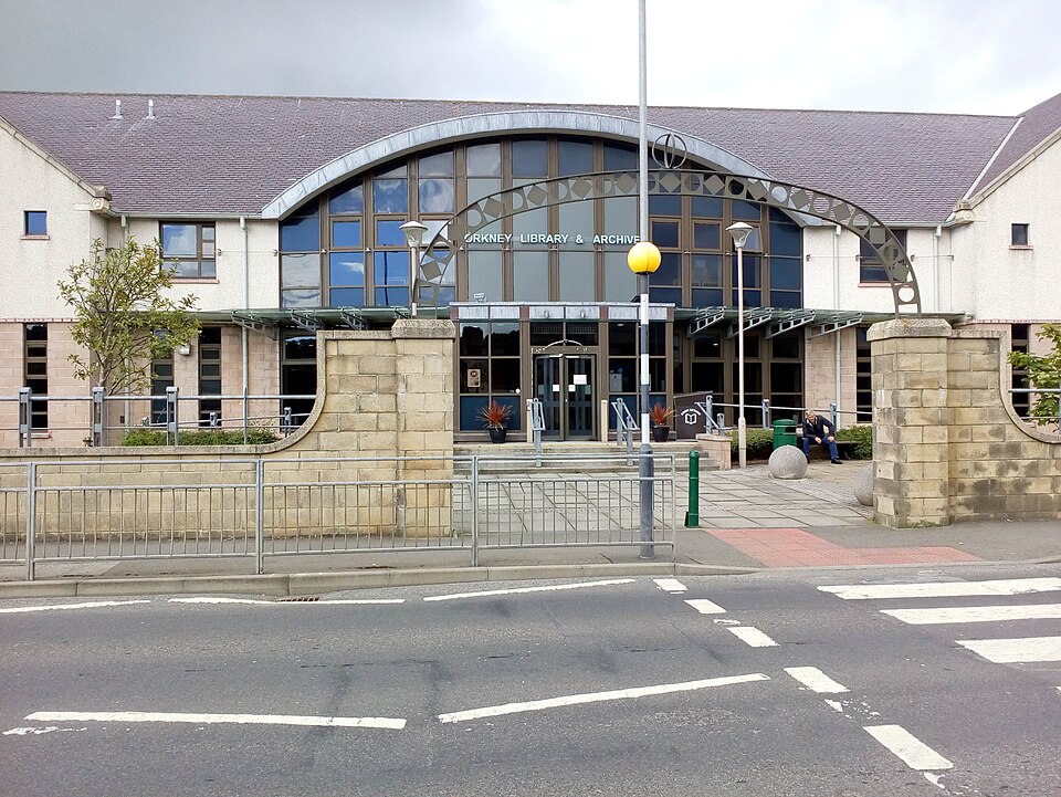 File:Orkney Library and Archive in Kirkwall.jpg