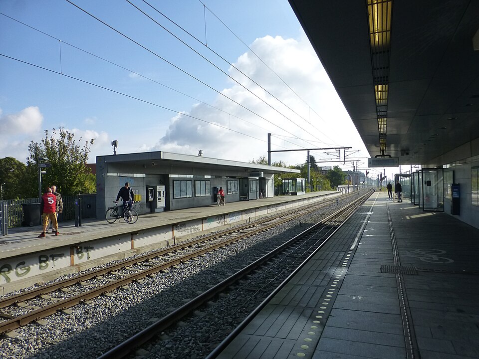 File:Vigerslev Alle Station 11.JPG
