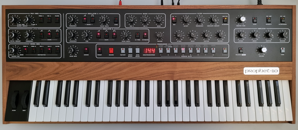 File:Sequential Prophet 10 Rev 4.png