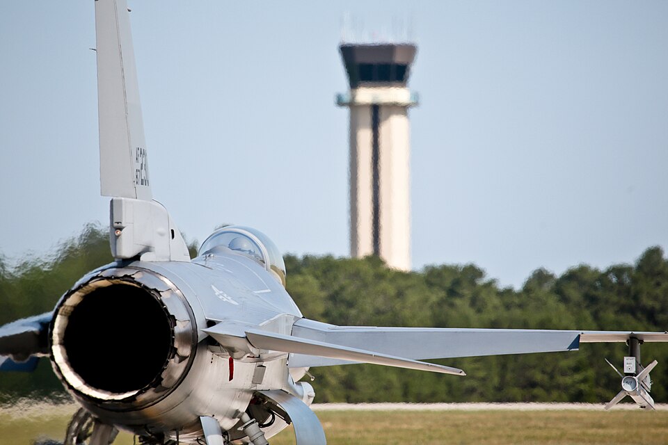 File:Viper visuals 140629-Z-NI803-062.jpg