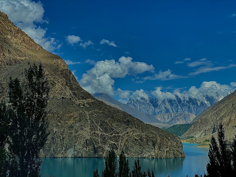 File:Attabad Lake 2020.jpg