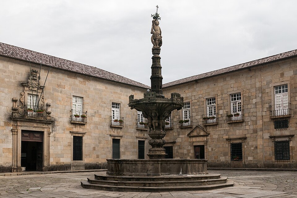 File:Braga-Antigo Paço Episcopal Bracarense-20140912.jpg